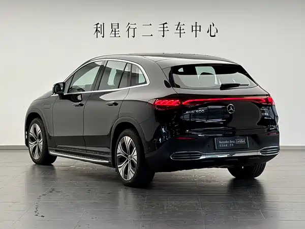 Mercedes-Benz EQE SUV 2025