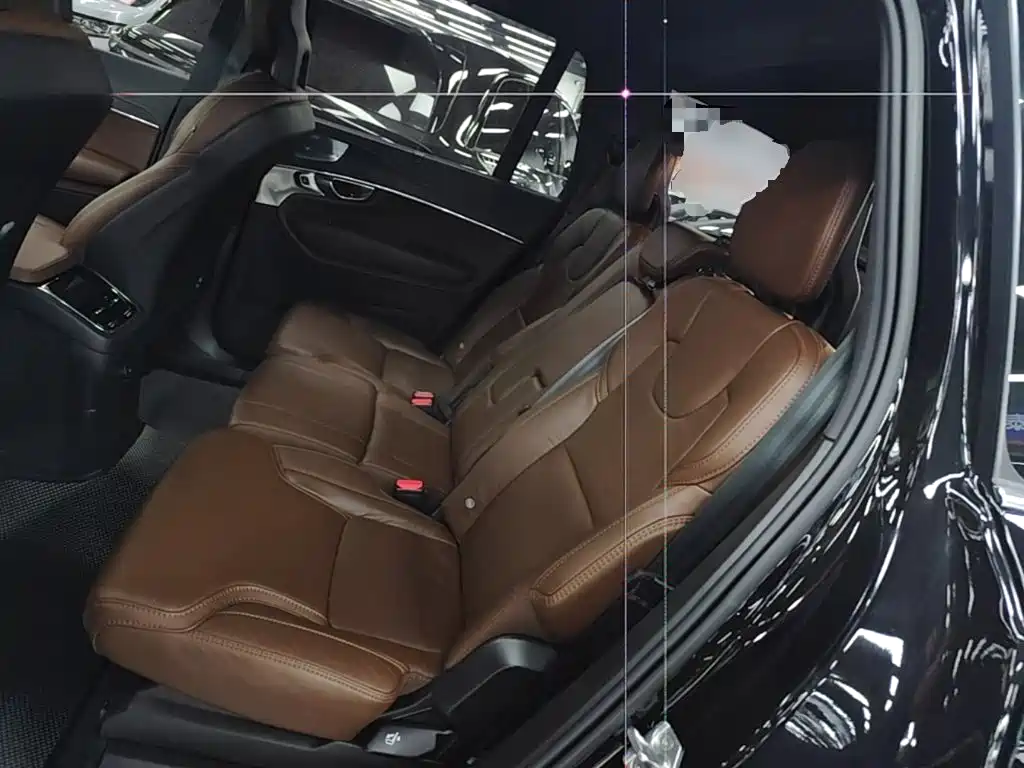 Volvo XC90 Plug-In Hybrid 2021 — фото 17