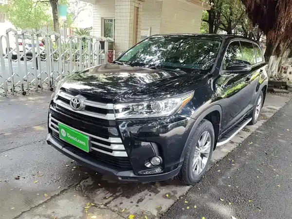 Toyota Highlander 2021