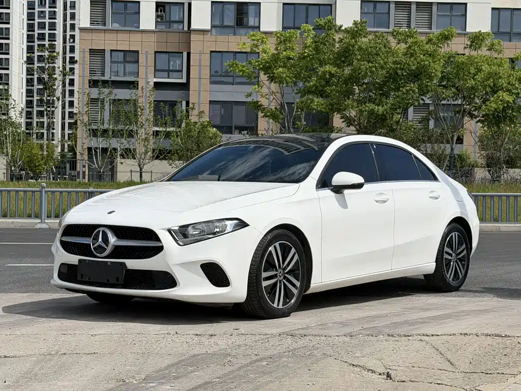 Mercedes-Benz A-Class 2020 — фото 1