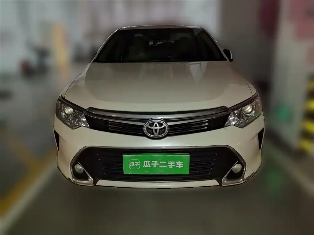 Toyota Camry 2017 — фото 3