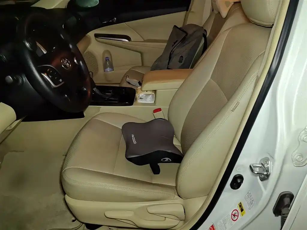 Toyota Camry 2017 — фото 12