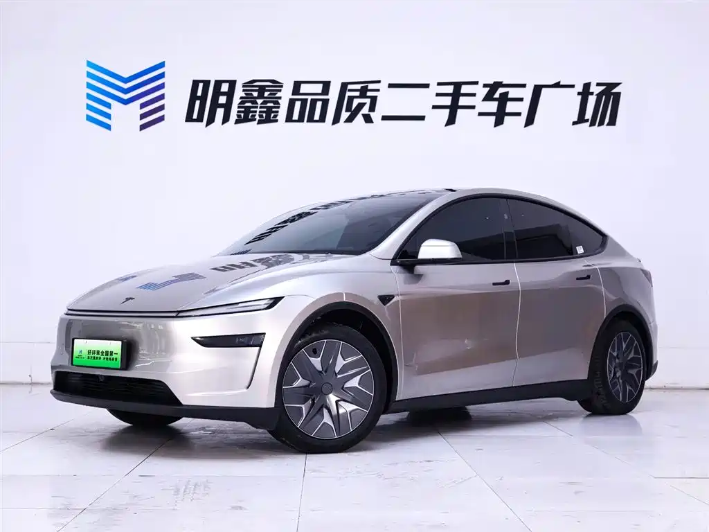 Tesla Model Y L 2025 — фото 2
