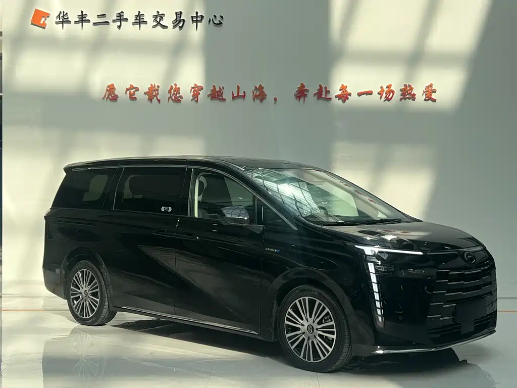 GAC Motor E8 PHEV 2024 — фото 2