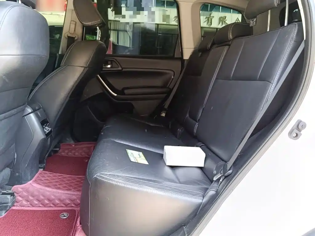 Subaru Forester 2018 — фото 18