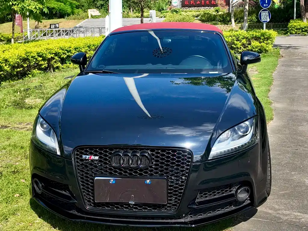 Audi TT 2013 — фото 12