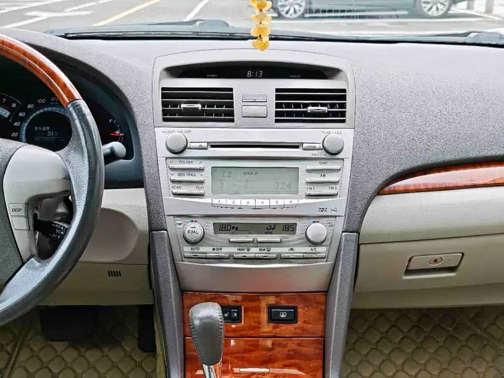 Toyota Camry 2007 — фото 18