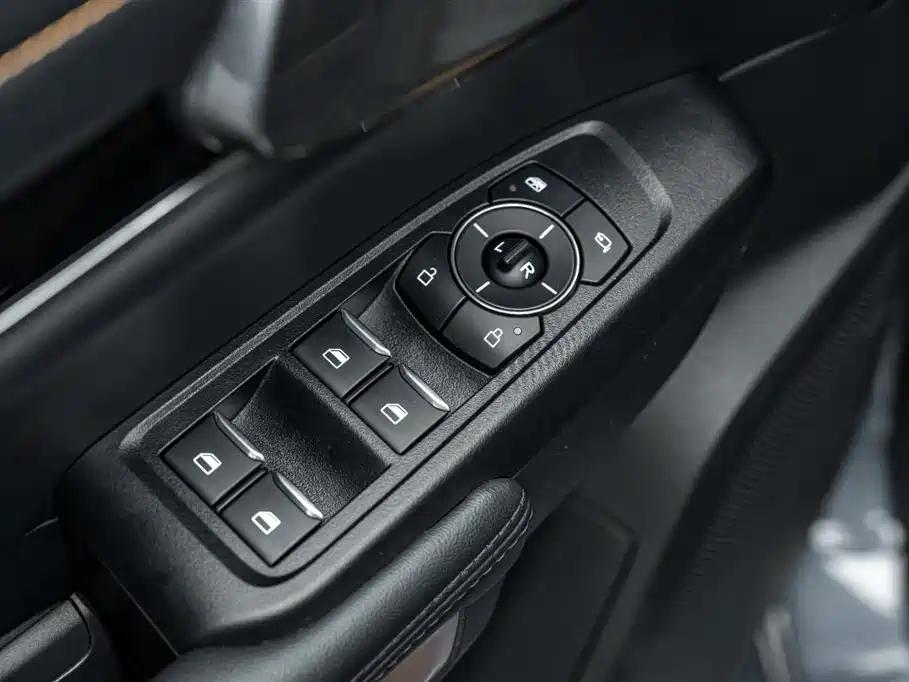 Ford Ranger 2025 — фото 15
