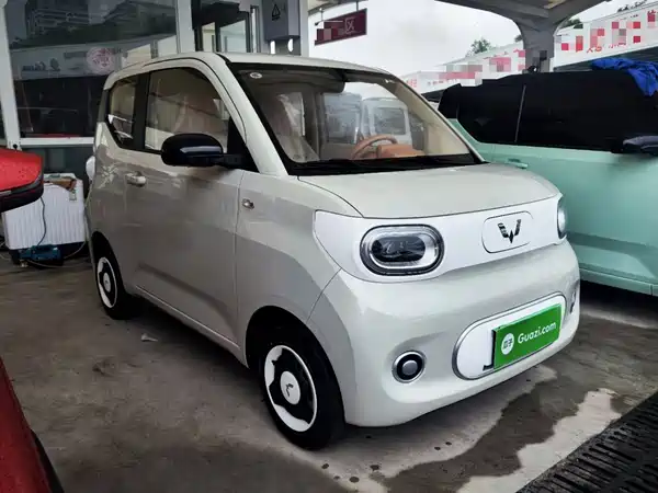 Wuling Hongguang MINIEV 2025