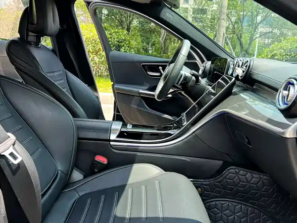 Mercedes-Benz C-Class 2022
