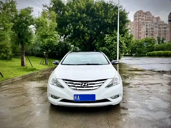 Hyundai Sonata 2013