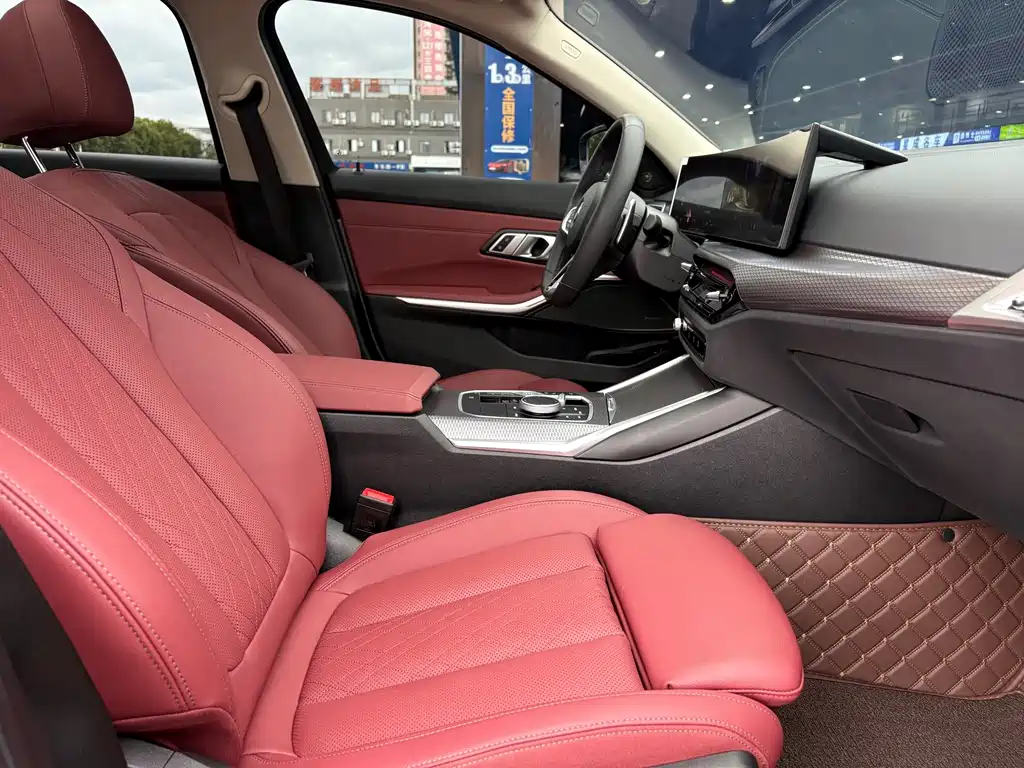BMW 3 Series 2025 — фото 14