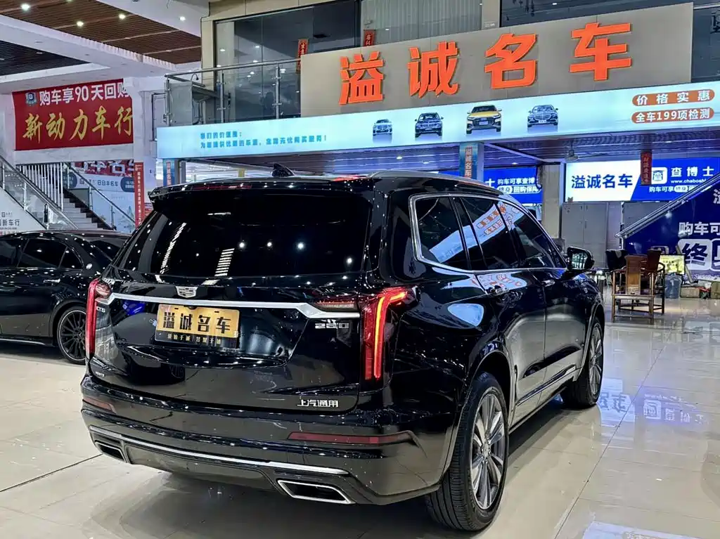 Cadillac XT6 2020 — фото 13