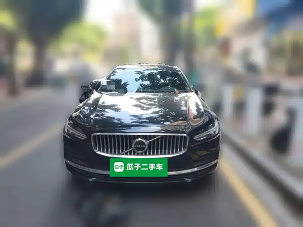 Volvo S90 2023