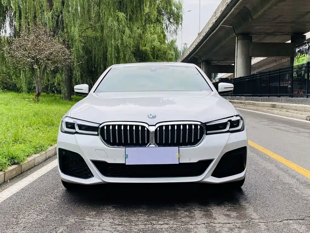 BMW 5 Series 2024
