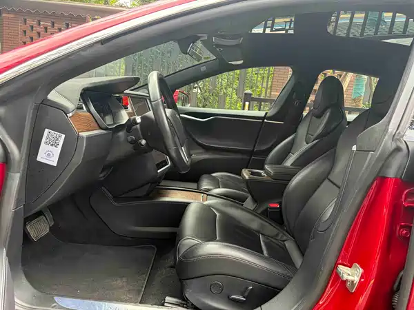 Tesla Model S 2017