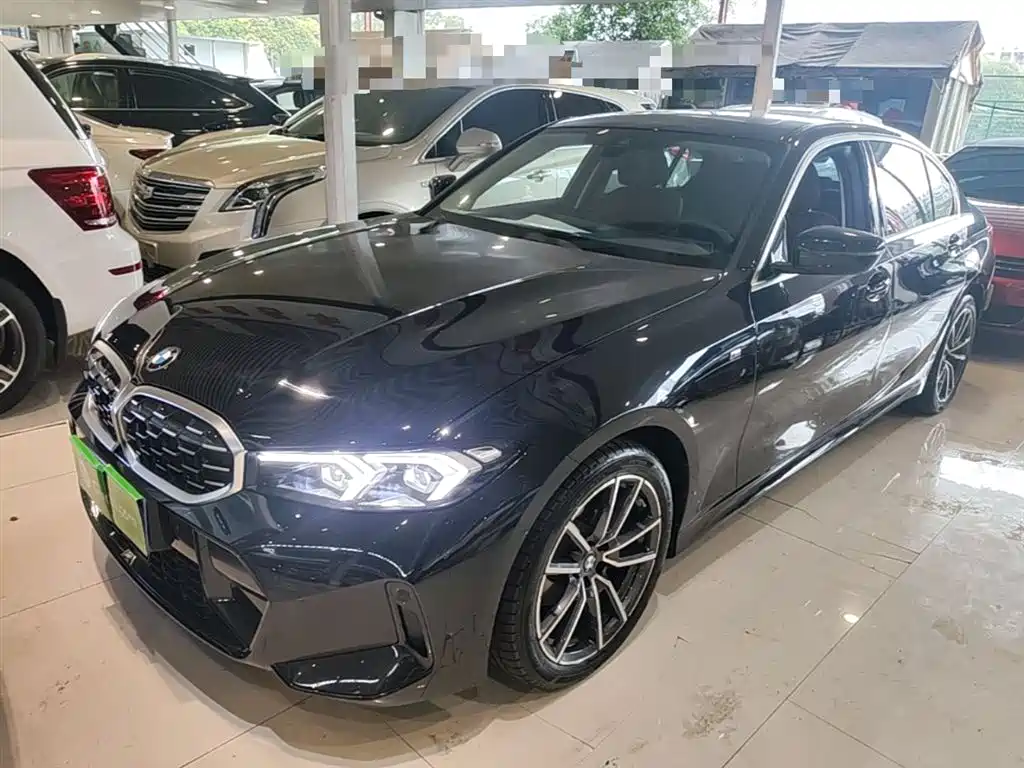BMW 3 Series 2025 — фото 1