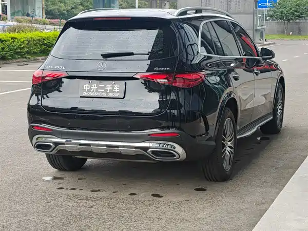 Mercedes-Benz GLC 2025