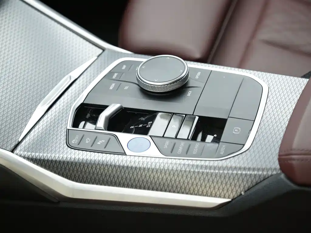 BMW i3 2023 — фото 13