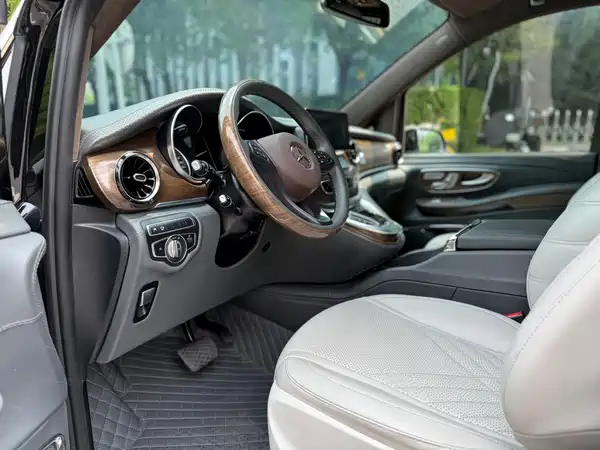 Mercedes-Benz V-Class 2021