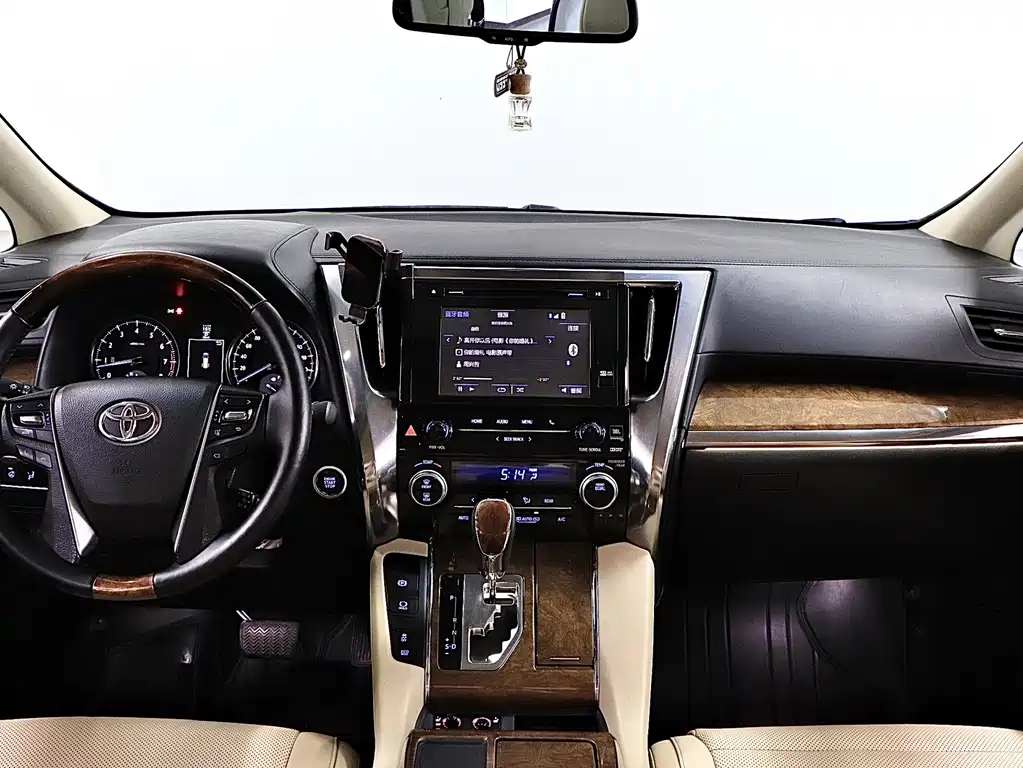 Toyota Alphard 2016 — фото 20