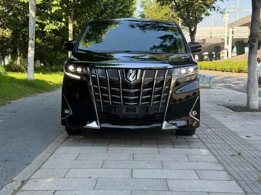 Toyota Alphard 2019 — фото 2