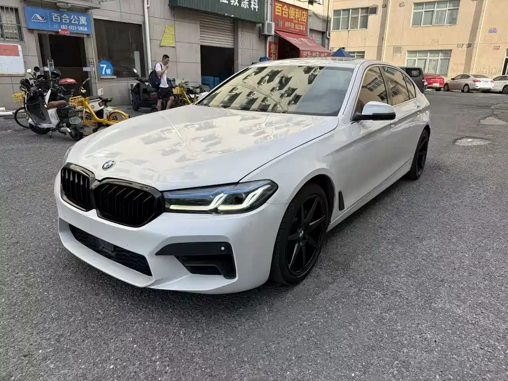 BMW 5 Series 2016 — фото 2