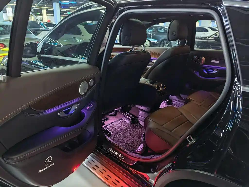 Mercedes-Benz GLC 2020 — фото 15