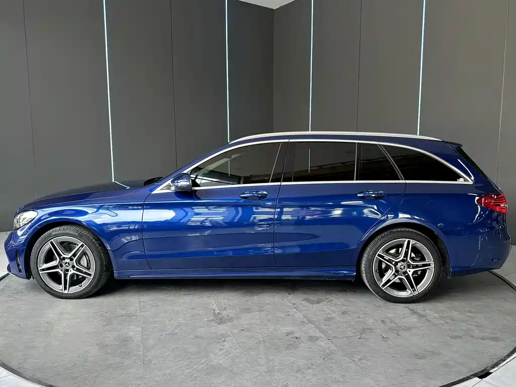 Mercedes-Benz C-Class 2019 — фото 4