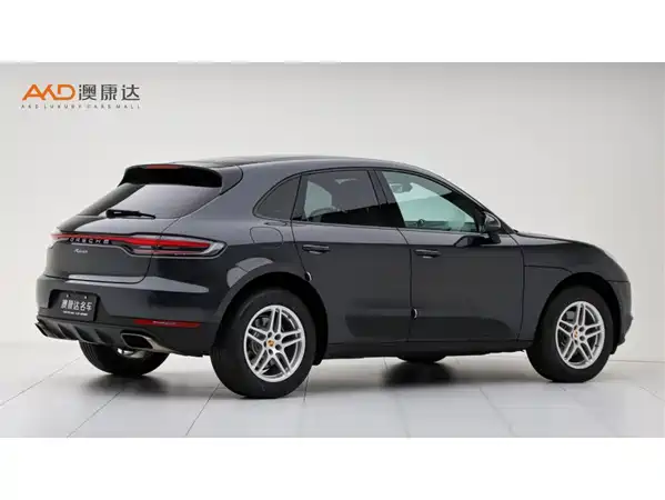 Porsche Macan 2021
