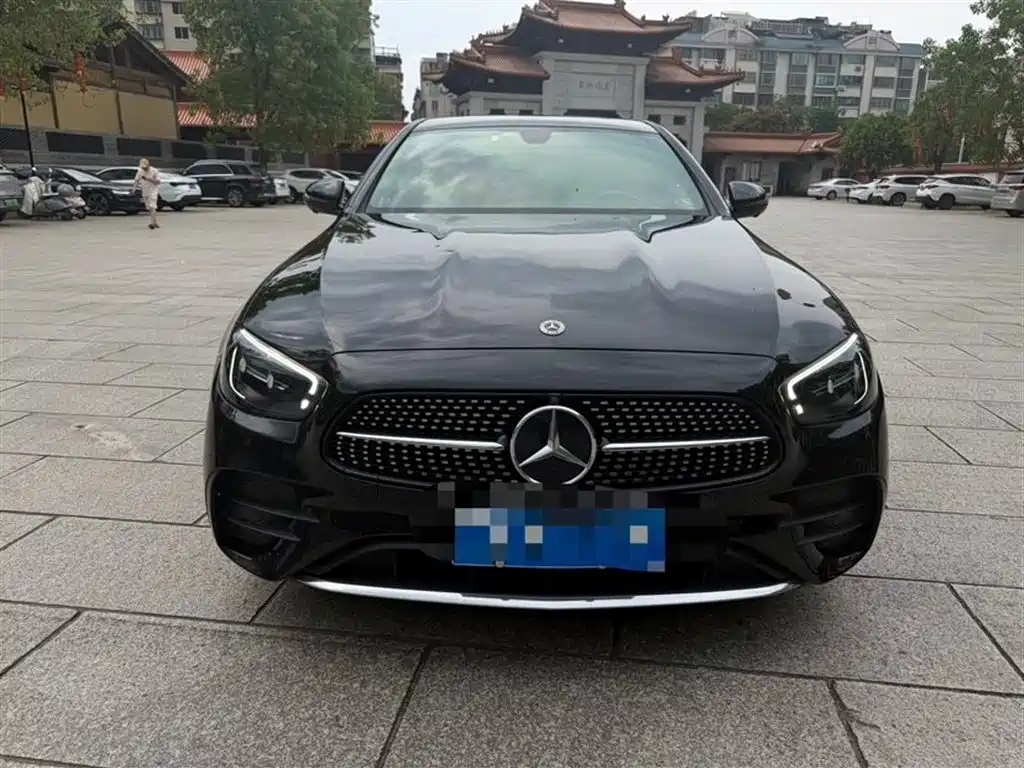 Mercedes-Benz E-Class 2023 — фото 1