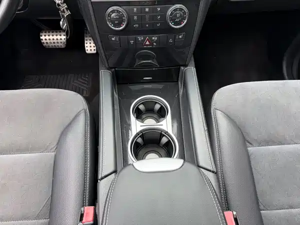 Mercedes-Benz M-Class 2011