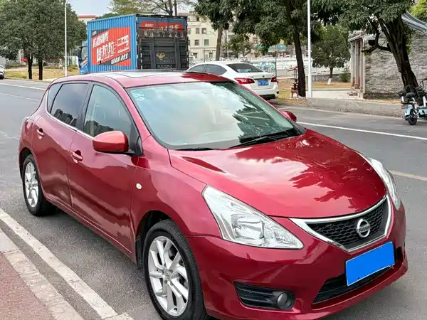 Nissan Tiida 2011