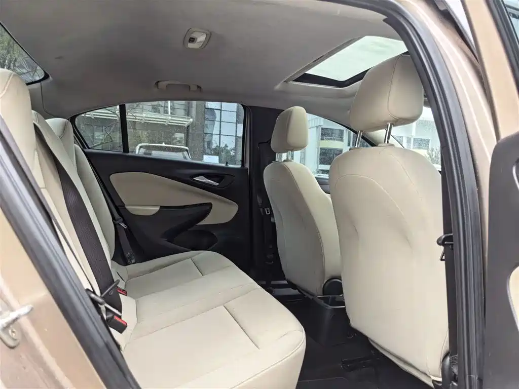 Buick Excelle 2019 — фото 19