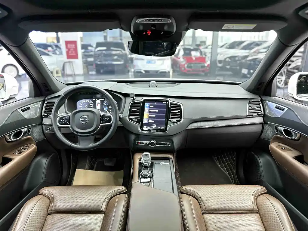 Volvo XC90 2022