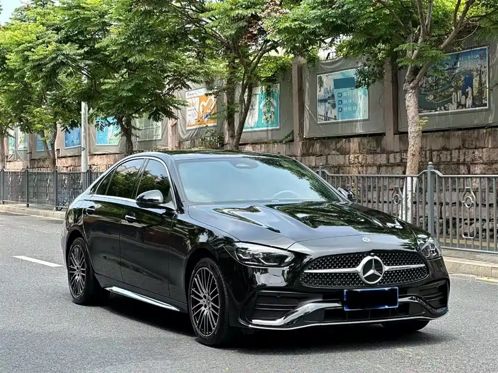 Mercedes-Benz C-Class 2024
