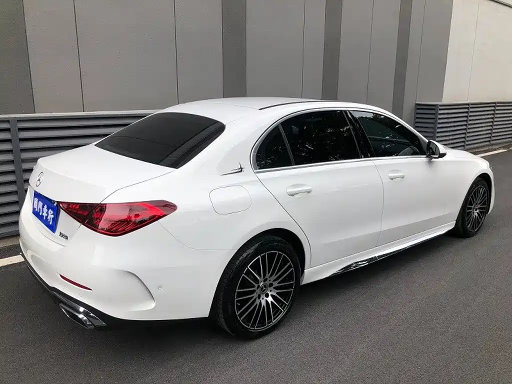 Mercedes-Benz C-Class 2023 — фото 13