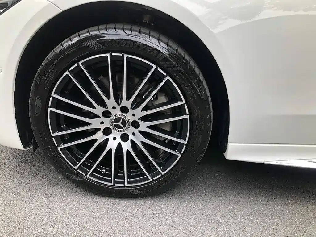 Mercedes-Benz C-Class 2023 — фото 15