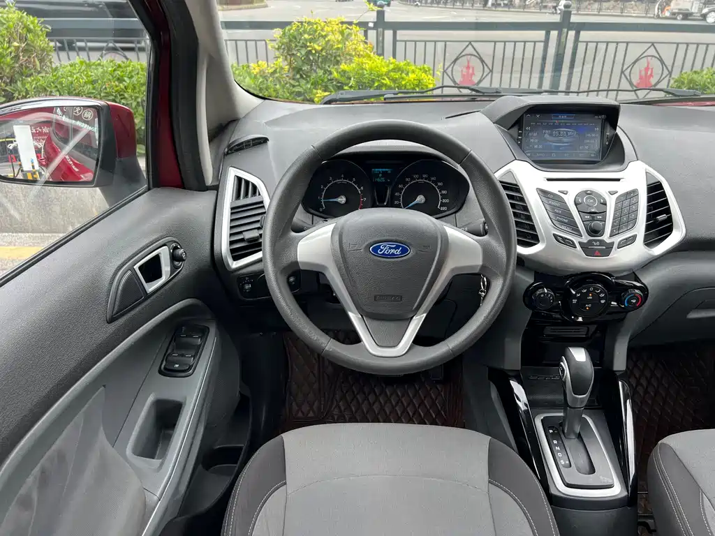 Ford Ecosport 2013 — фото 10