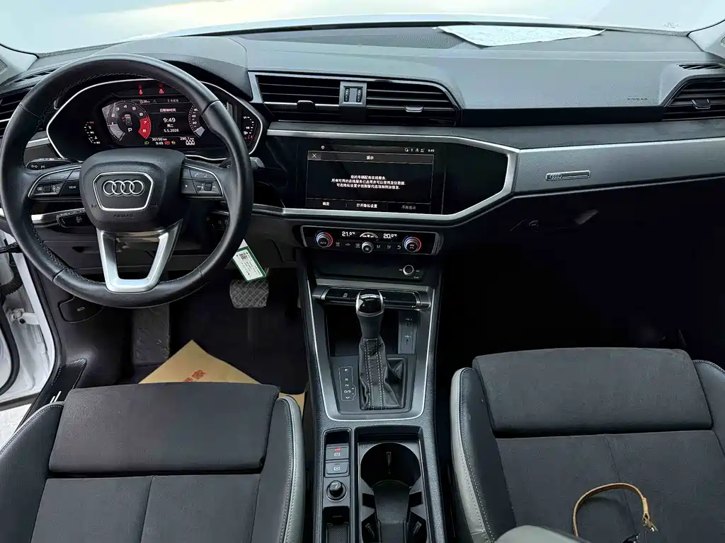 Audi Q3 2022 — фото 16