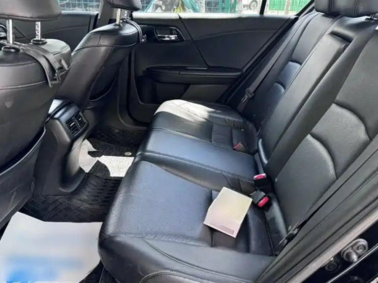 Honda Accord 2018 — фото 22