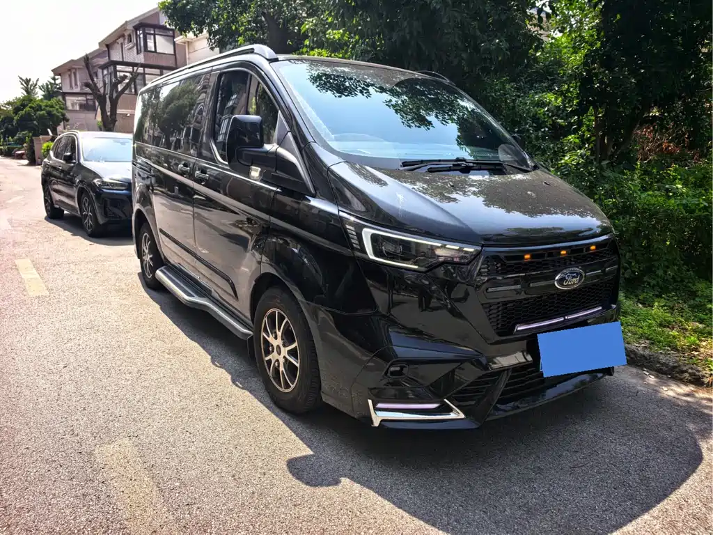 Ford Tourneo 2025 — фото 18