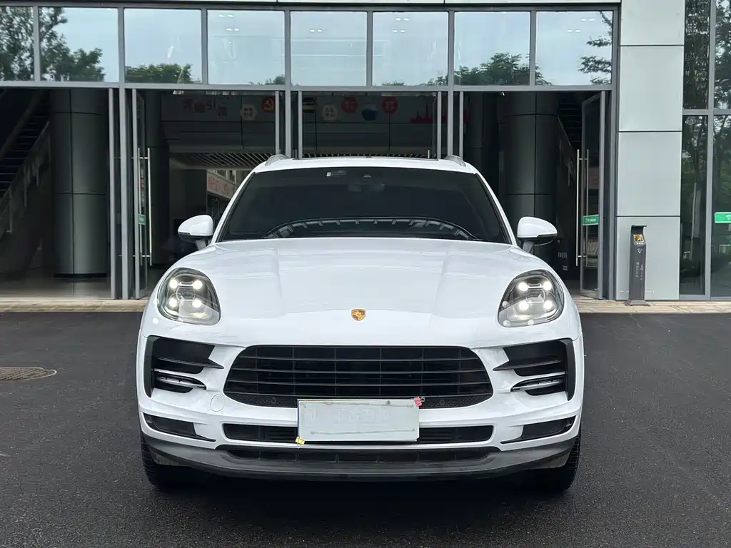 Porsche Macan 2021 — фото 2