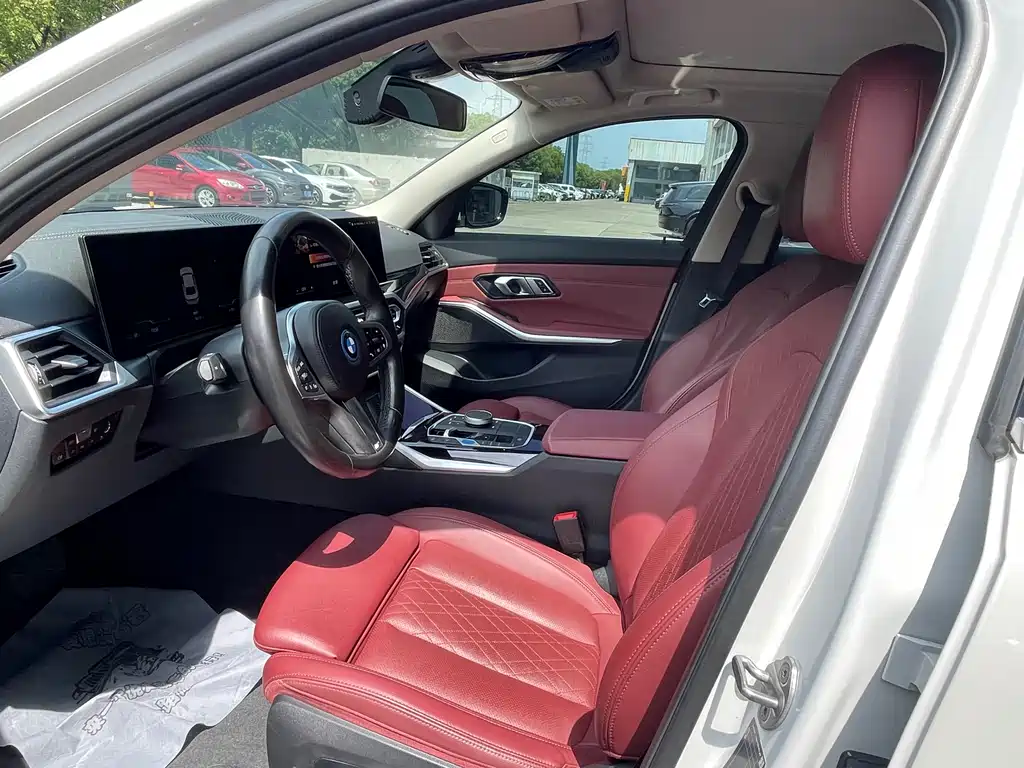 BMW i3 2022