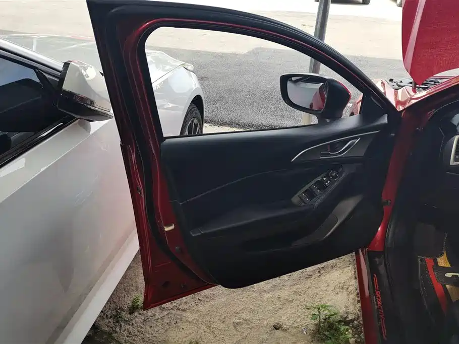 Mazda 3 Axela 2019