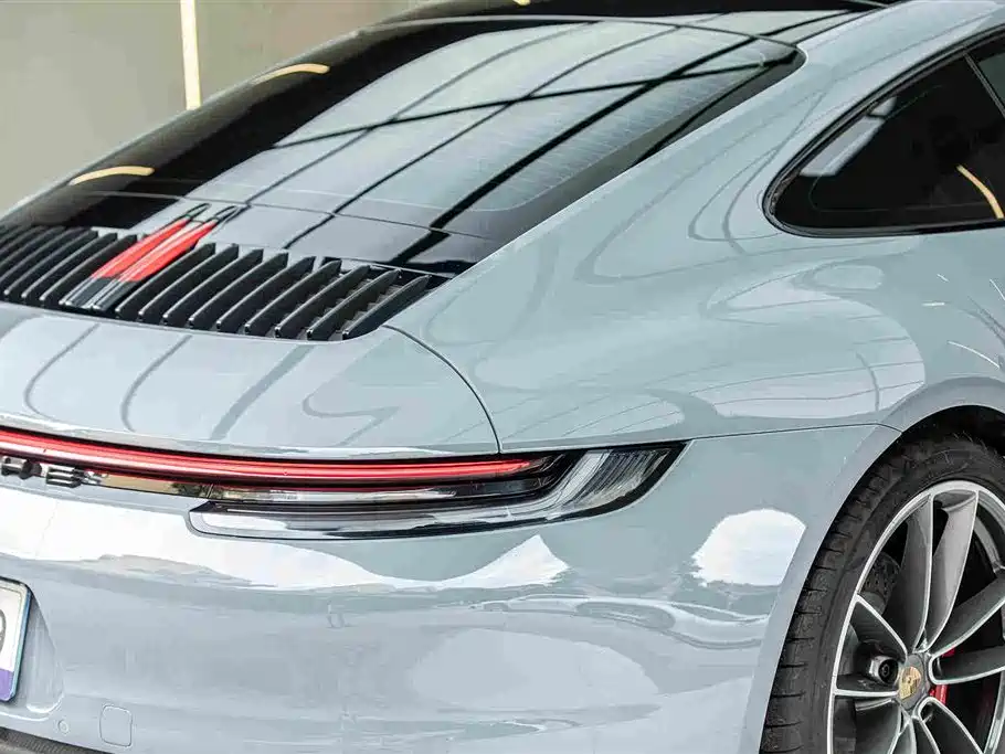Porsche 911 2023 — фото 7