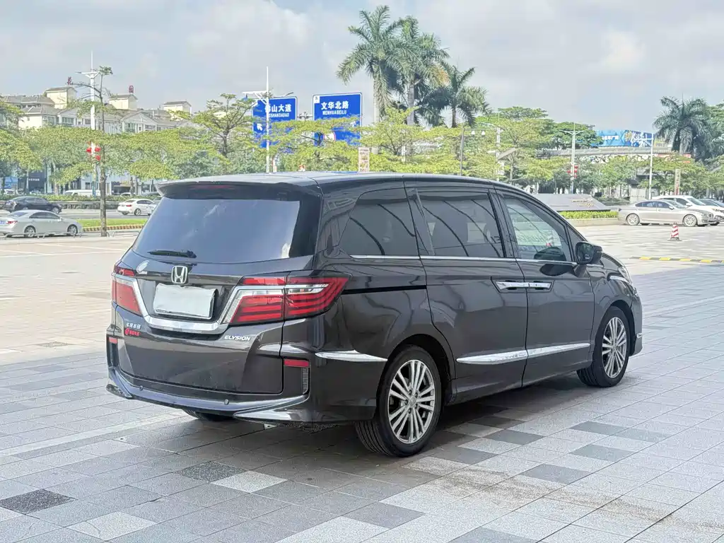 Honda Elysion 2018