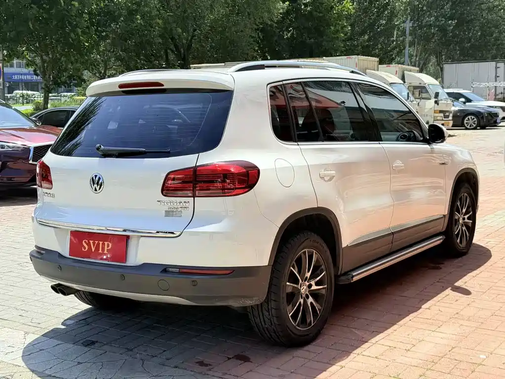 Volkswagen Tiguan 2016 — фото 12