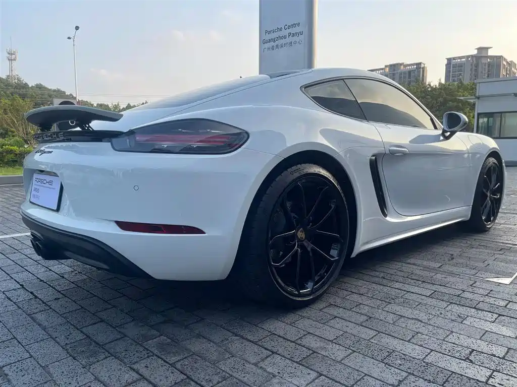 Porsche 718 2025 — фото 21