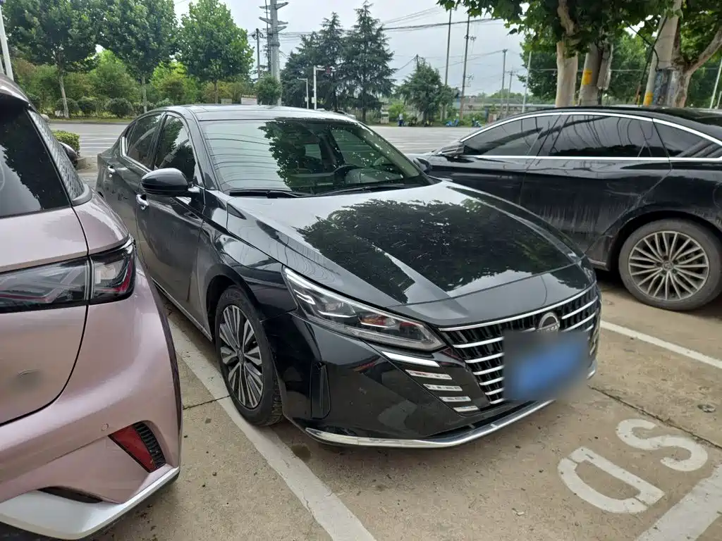 Nissan Teana 2023